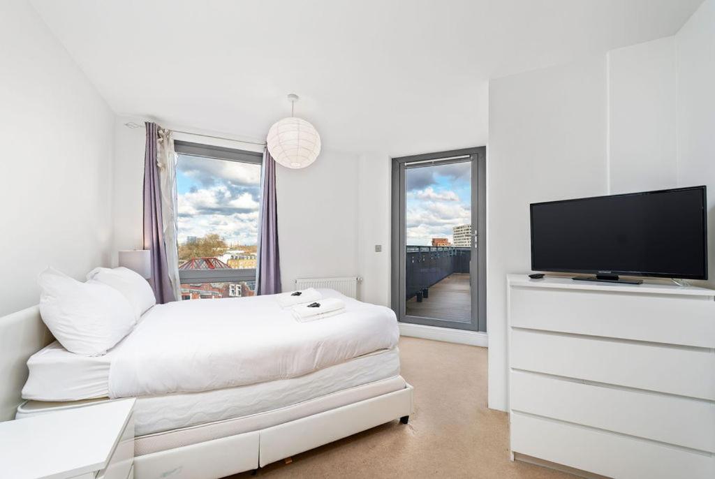 Modern Serviced 3-Bedroom Flat In East 런던 외부 사진